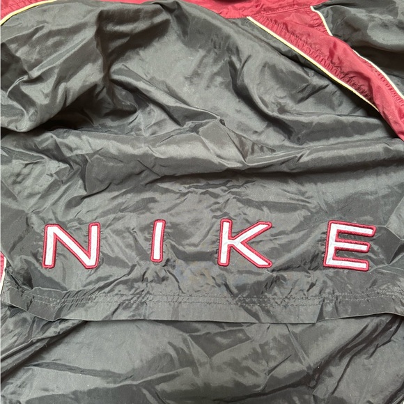 Vintage Nike zip up Wind breaker great condition Black and red Large - Picture 6 of 6